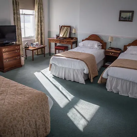 Hotel The Queens 3*