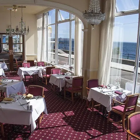 The Queens 3* Penzance